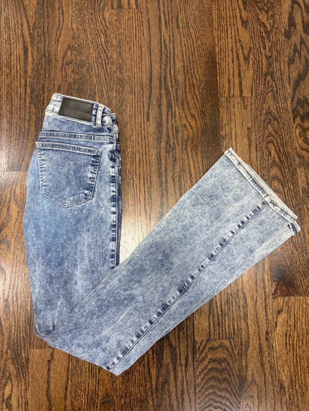 FitJeans Flared - 80s Blue Jeans - Picture 3 of 5
